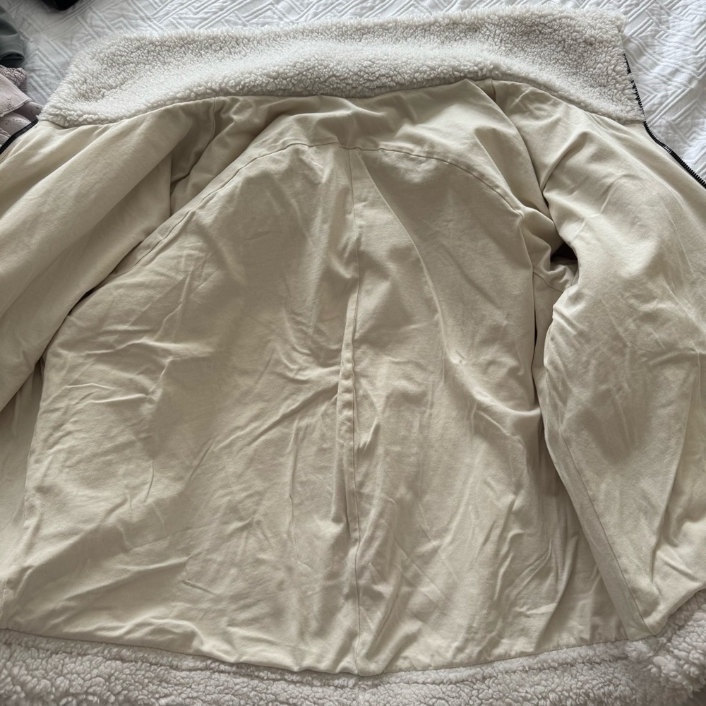 ❤️SOLD❤️Lululemon Cinchable fleece zip up - Picture 4 of 5